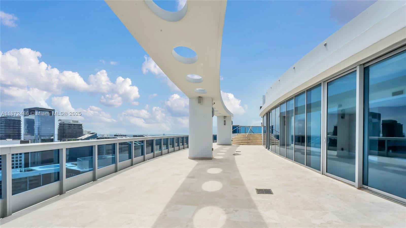 Miami, Florida, 33131, United States, 3 Bedrooms Bedrooms, ,6 BathroomsBathrooms,Residential,For Sale,1938833