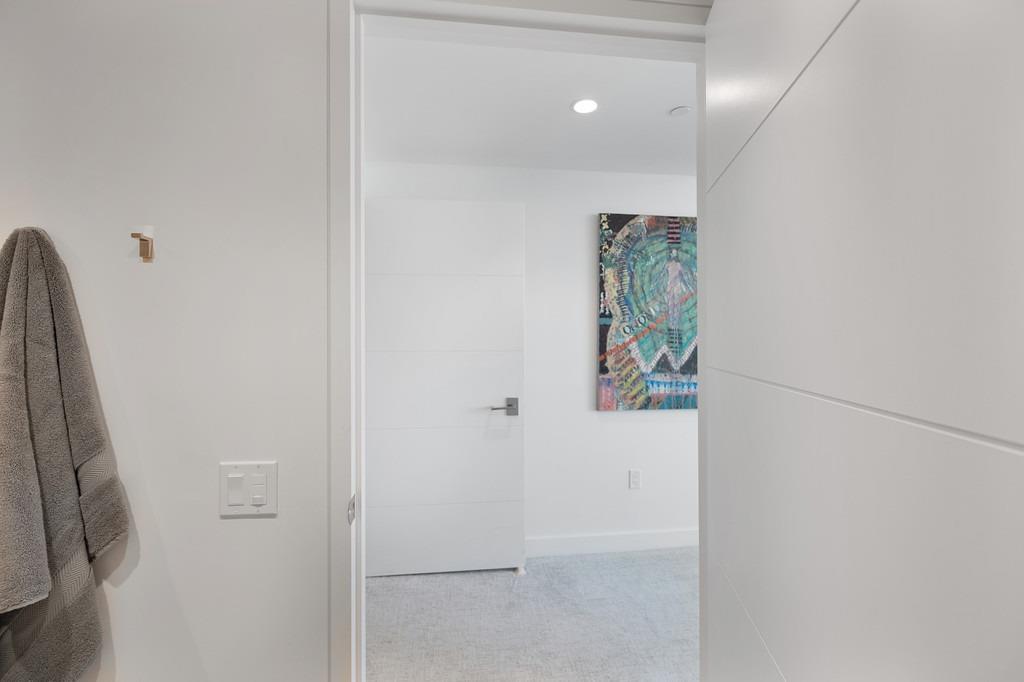 Sacramento, California, 95814, United States, 2 Bedrooms Bedrooms, ,3 BathroomsBathrooms,Residential,For Sale,1905892