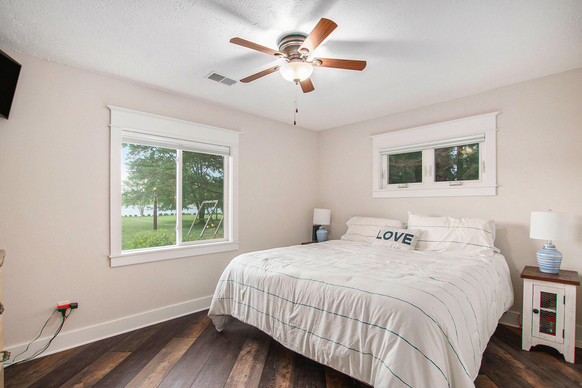 Grand Junction, Michigan, 49056, United States, 2 Bedrooms Bedrooms, ,1 BathroomBathrooms,Residential,For Sale,1876065