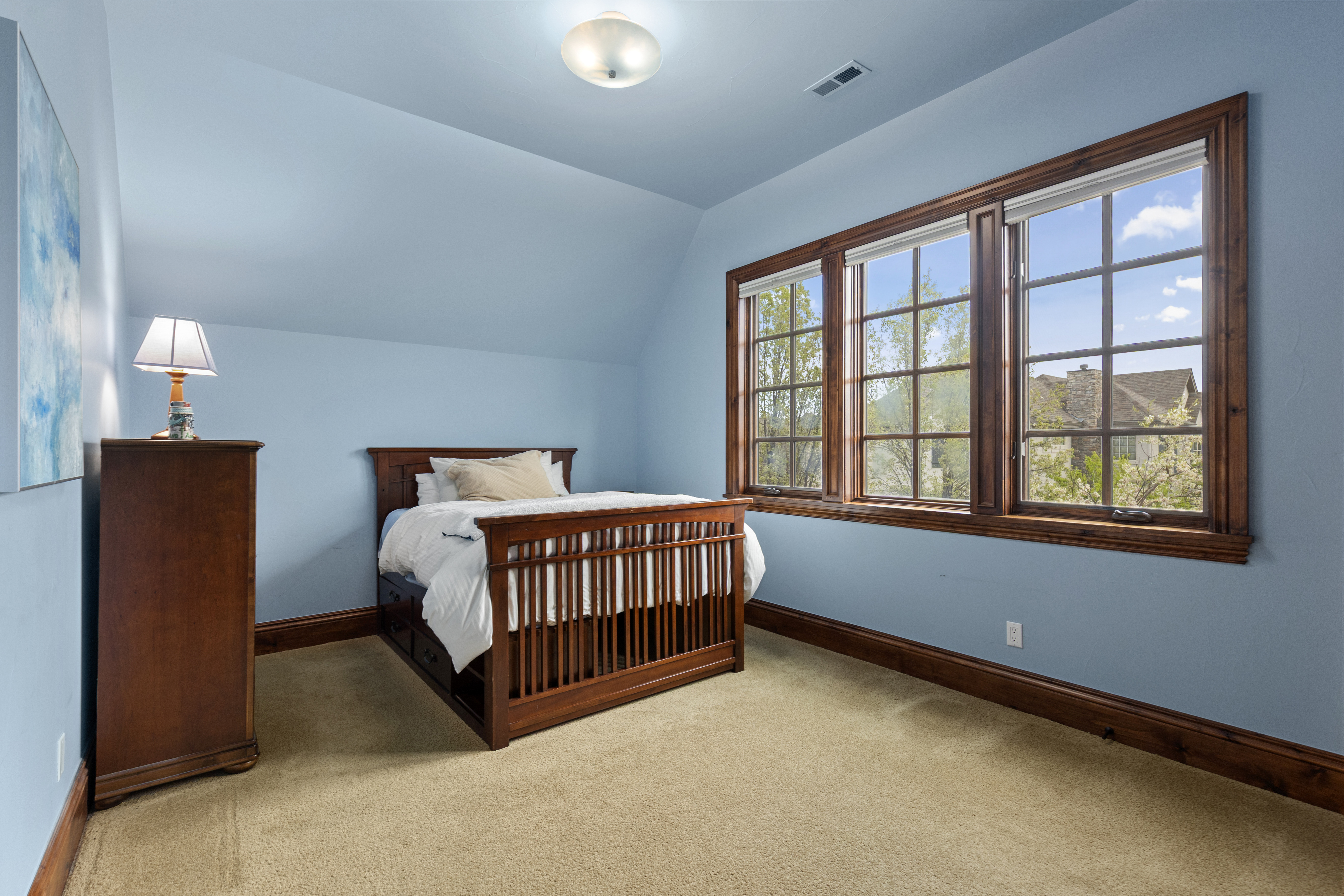  LUXURY LIVING IN LOWRY TIMELESS ENGLISH TUDOR EXPANSIVE LOT ON 6TH AVENUE PKWY - 物件實景