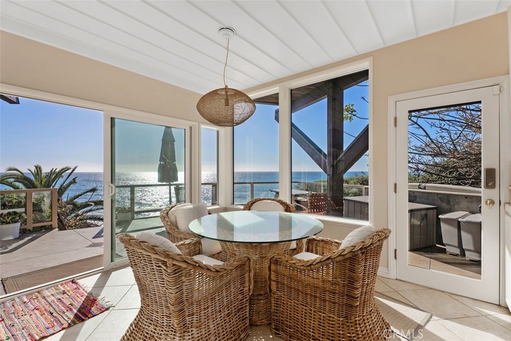 Laguna Beach, California, 92651, United States, 6 Bedrooms Bedrooms, ,7 BathroomsBathrooms,Residential,For Sale,1723948