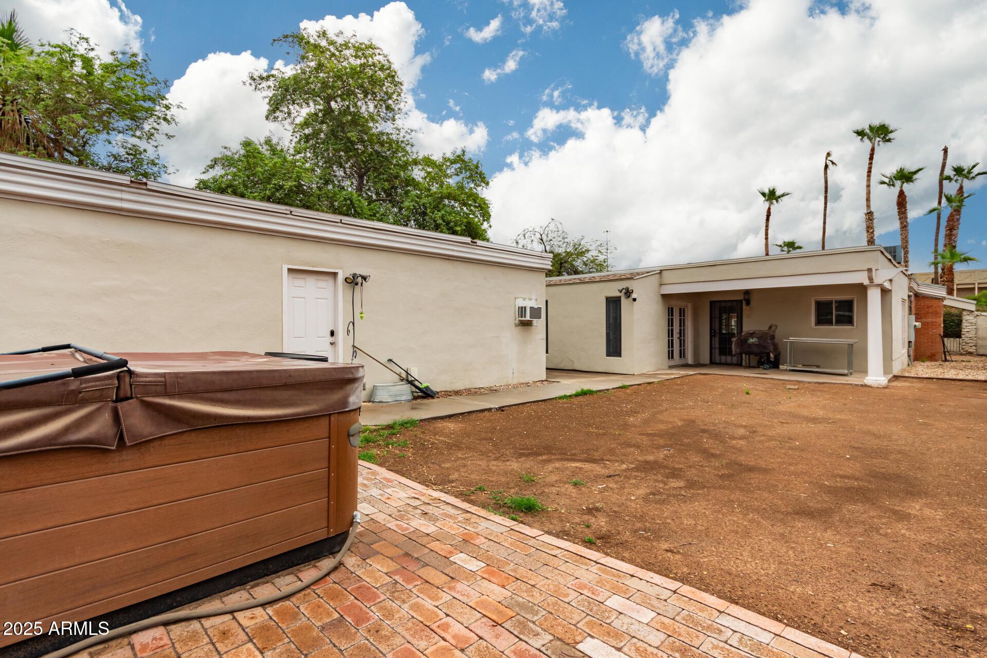 Phoenix, Arizona, 85007, United States, 4 Bedrooms Bedrooms, ,3 BathroomsBathrooms,Residential,For Sale,1980366