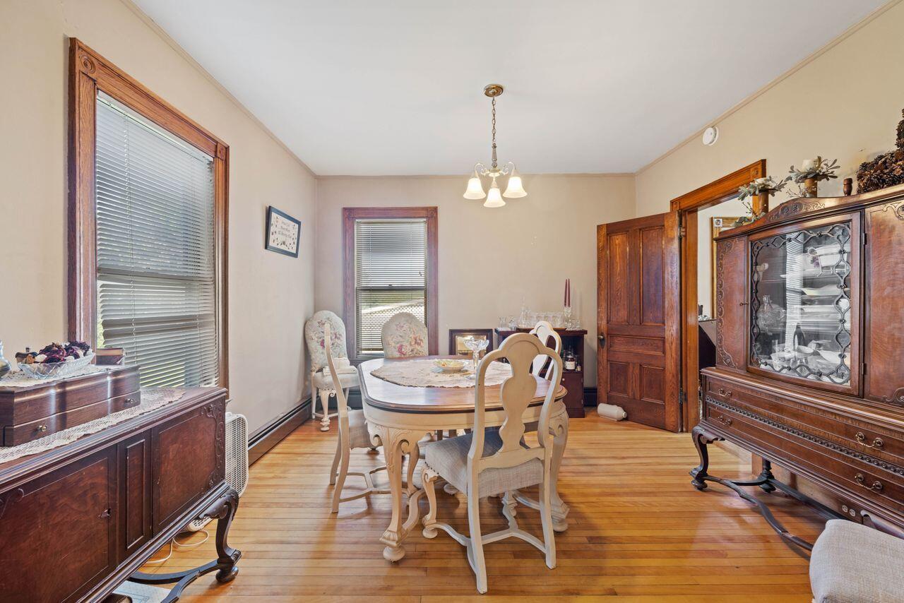 Standish, Maine, 04091, United States, 6 Bedrooms Bedrooms, ,3 BathroomsBathrooms,Residential,For Sale,1925370