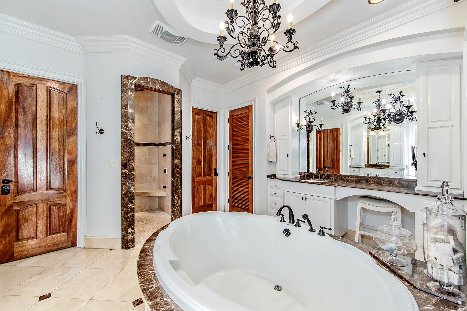 Houma, Louisiana, 70360, United States, 3 Bedrooms Bedrooms, ,4 BathroomsBathrooms,Residential,For Sale,2000974