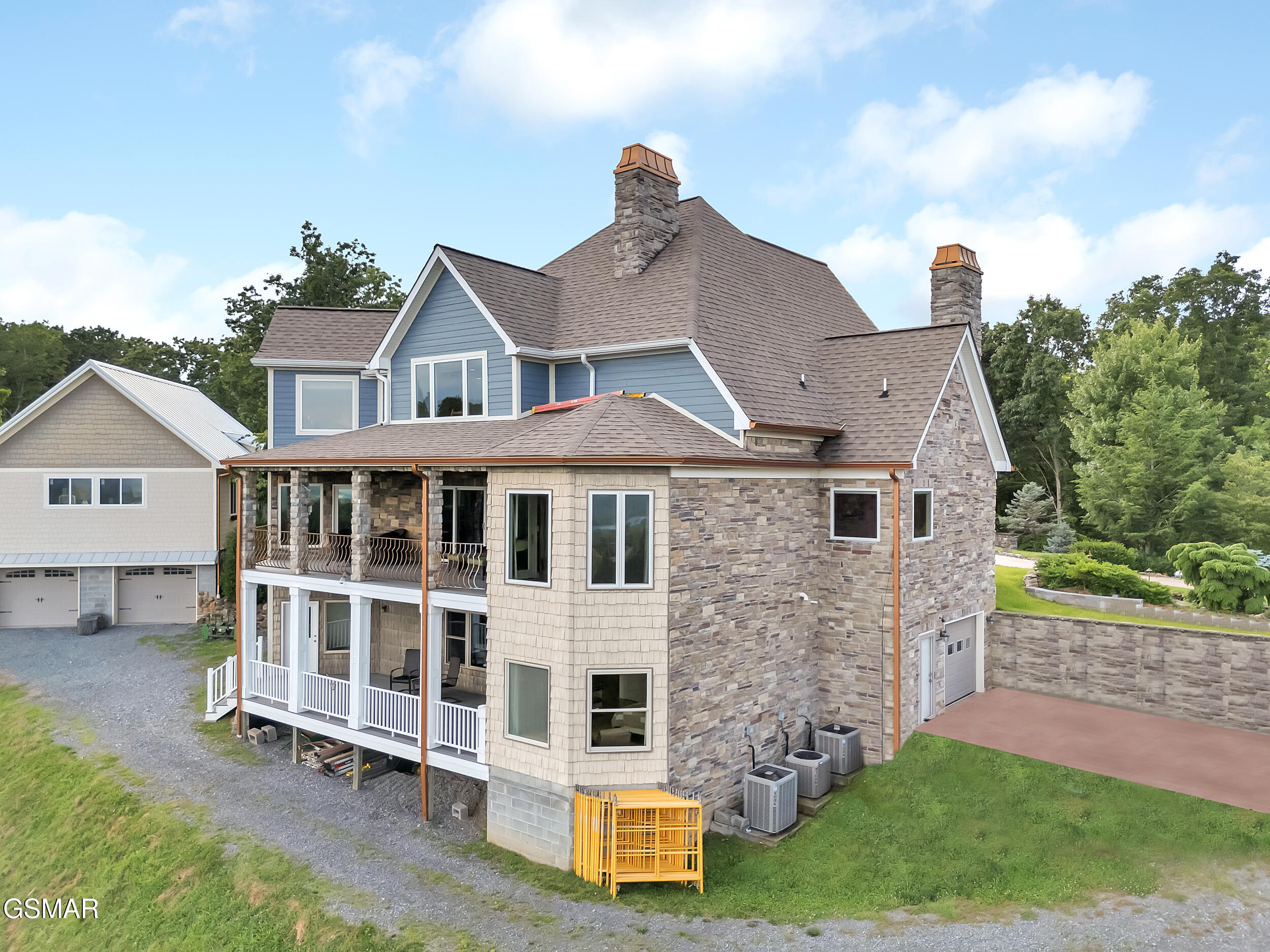 Mooresburg, Tennessee, 37811, United States, 3 Bedrooms Bedrooms, ,5 BathroomsBathrooms,Residential,For Sale,1974875