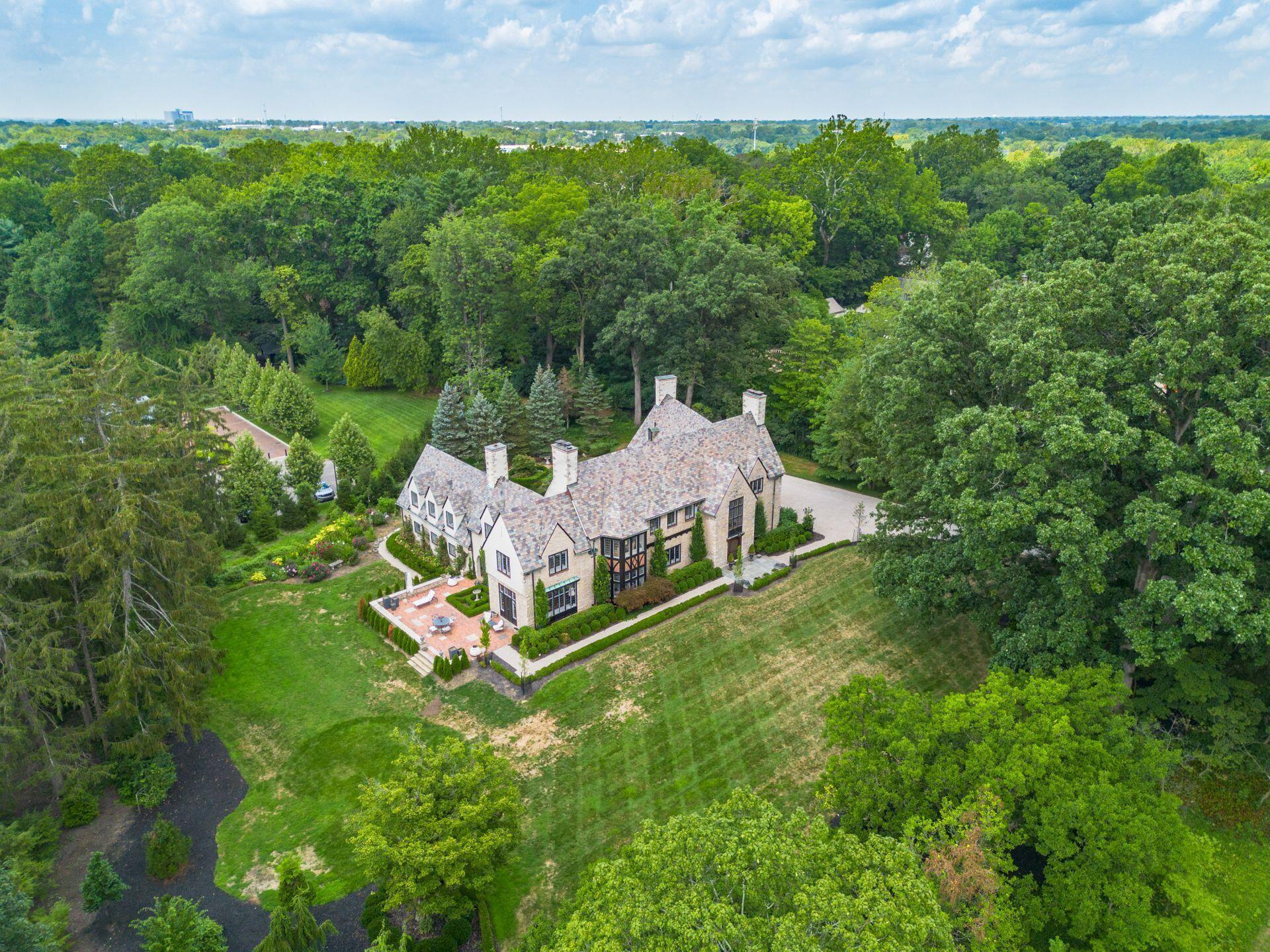Bexley, Ohio, 43209, United States, 5 Bedrooms Bedrooms, ,6 BathroomsBathrooms,Residential,For Sale,1920055