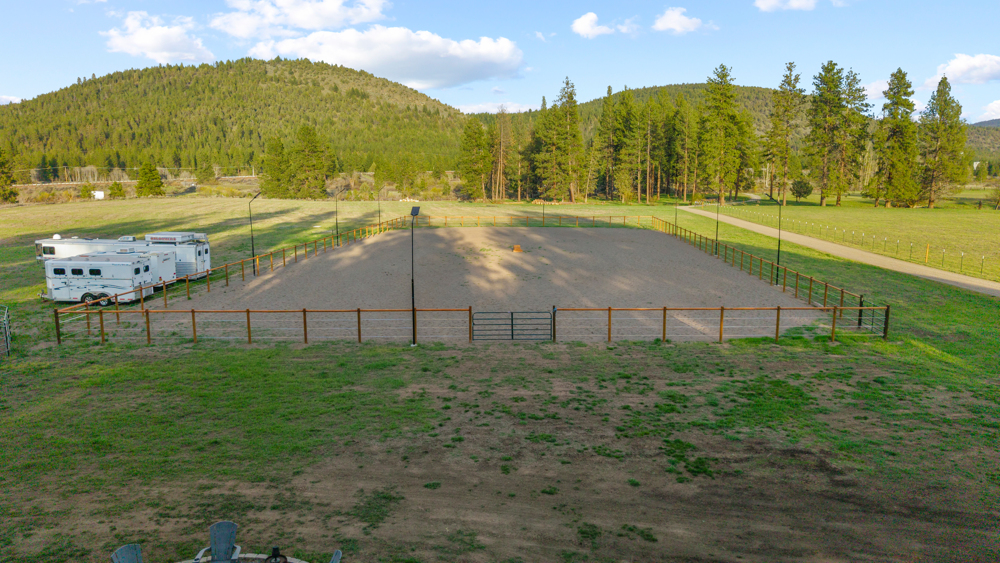 CHILOQUIN, Oregon, 97624, United States, 3 Bedrooms Bedrooms, ,3 BathroomsBathrooms,Residential,For Sale,1974697