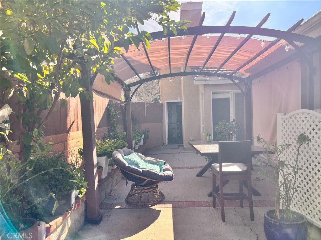 Canyon Country, California, 91351, United States, 3 Bedrooms Bedrooms, ,2 BathroomsBathrooms,Residential,For Sale,2006258