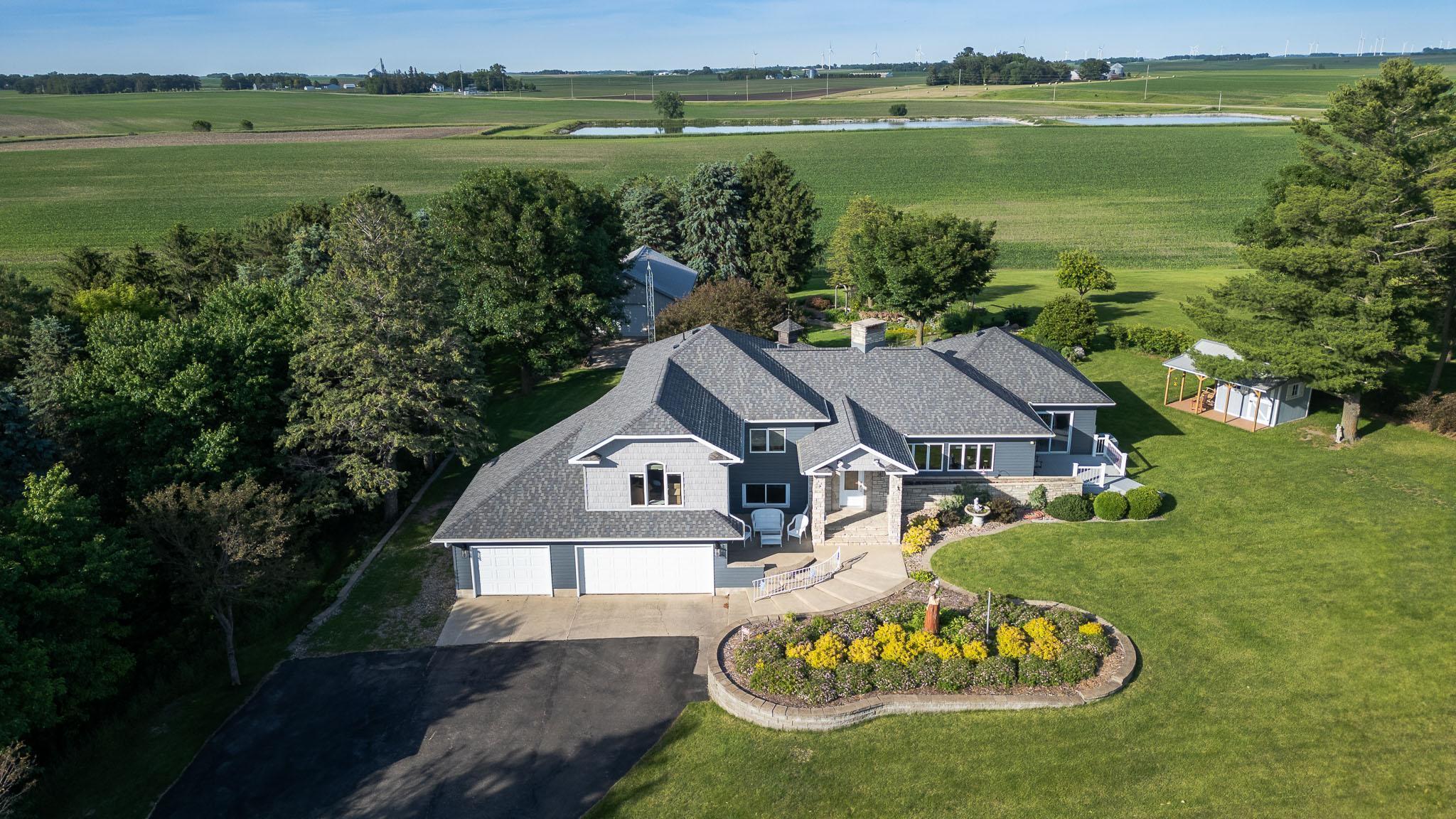Alden, Minnesota, 56009, United States, 4 Bedrooms Bedrooms, ,1 BathroomBathrooms,Residential,For Sale,1920327