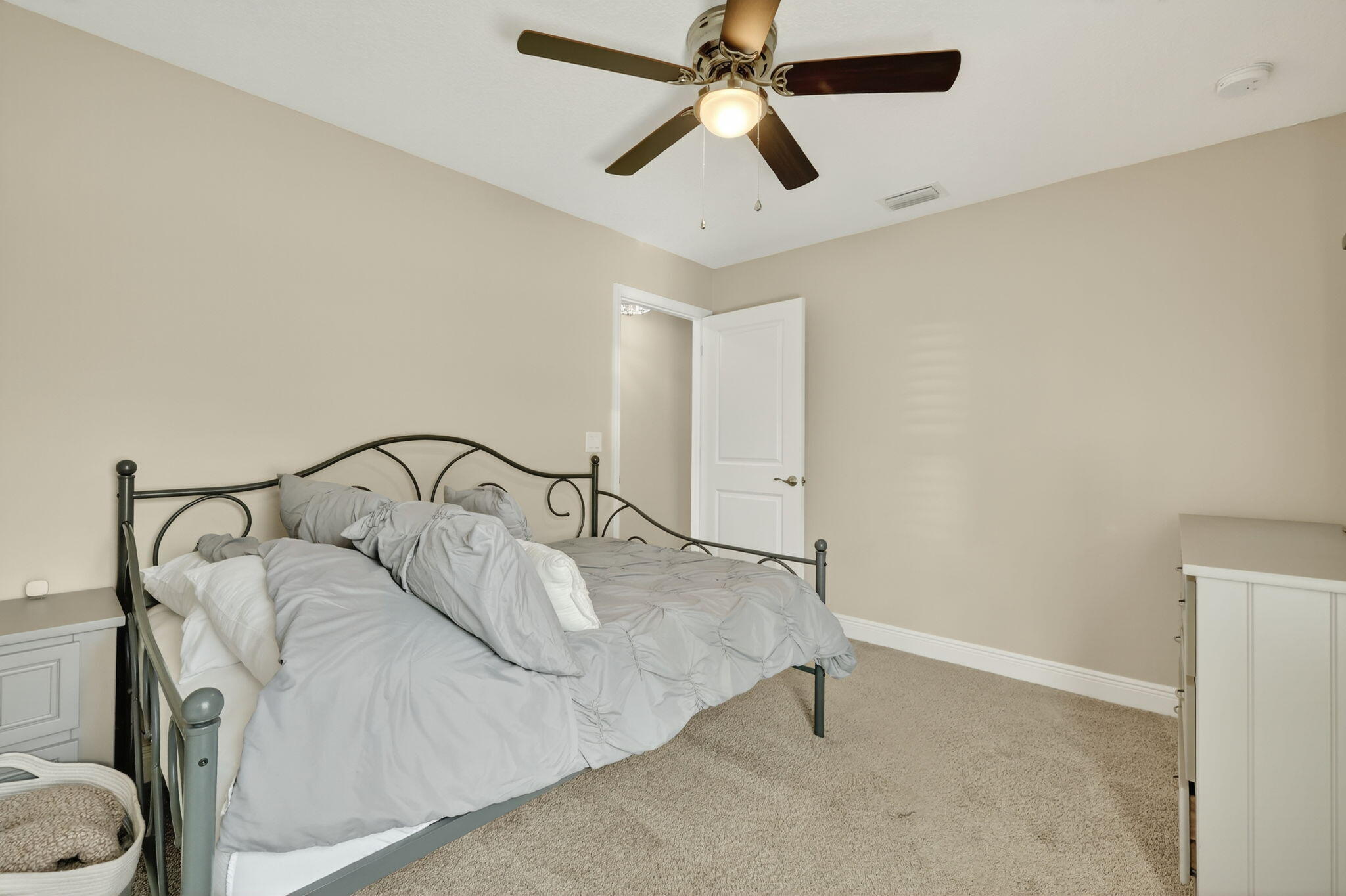 Port Saint Lucie, Florida, 34953, United States, 4 Bedrooms Bedrooms, ,2 BathroomsBathrooms,Residential,For Sale,1992941