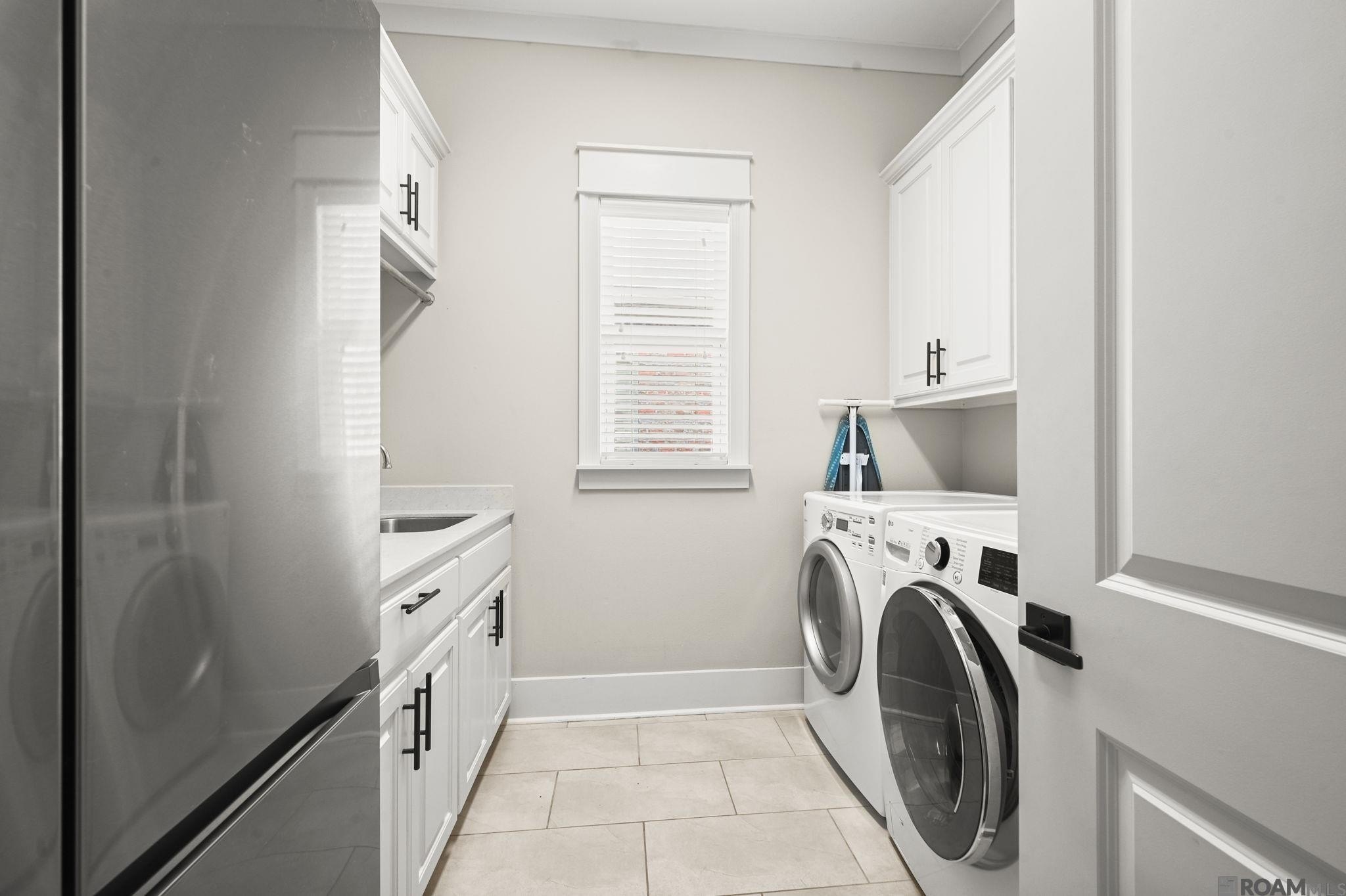 Baton Rouge, Louisiana, 70810, United States, 4 Bedrooms Bedrooms, ,4 BathroomsBathrooms,Residential,For Sale,2005537