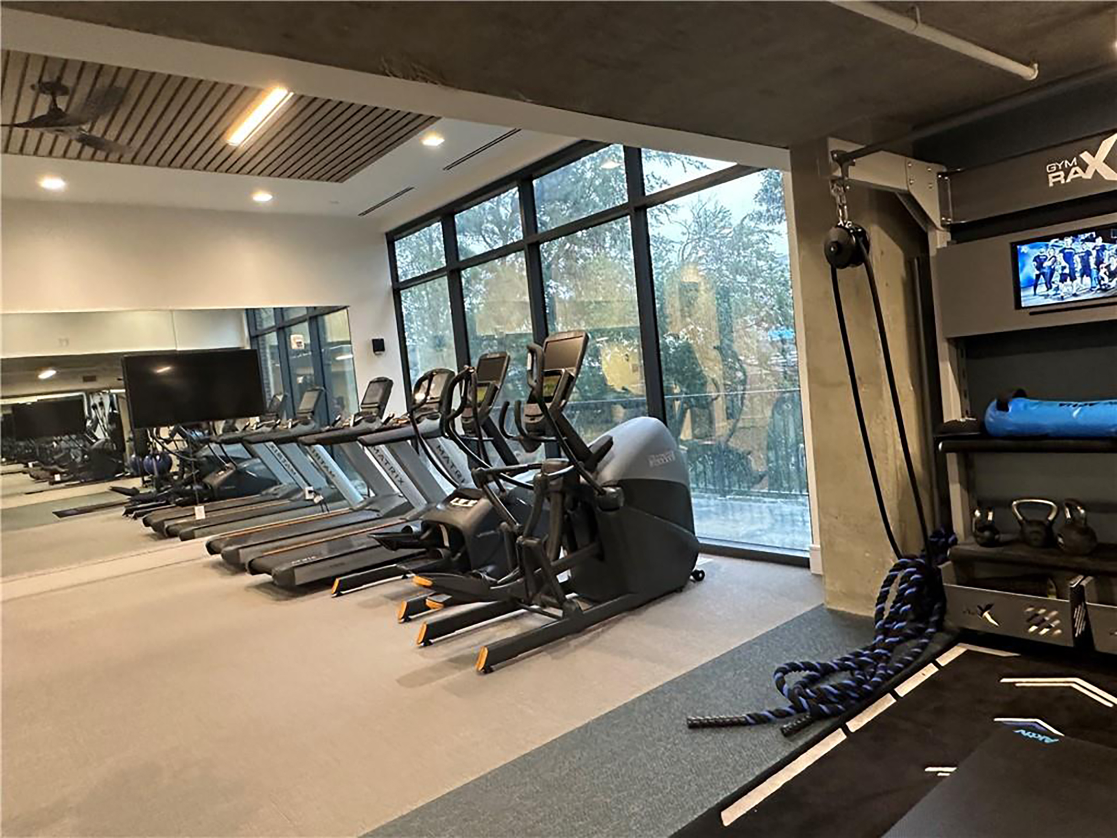  Penthouse Condo Overlooking West Midtown - 物件實景