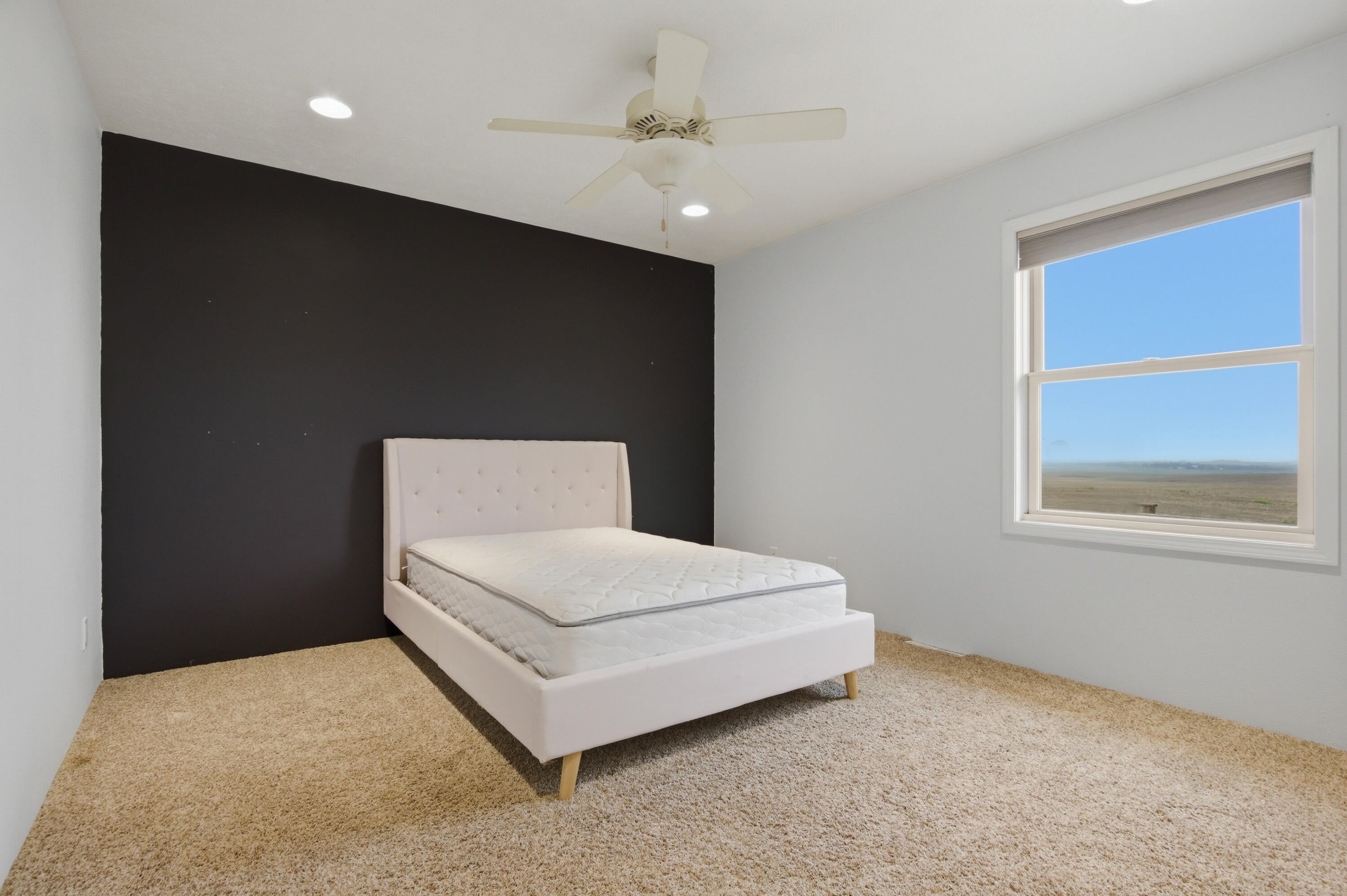 Selby, South Dakota, 57472, United States, 4 Bedrooms Bedrooms, ,Residential,For Sale,2049409