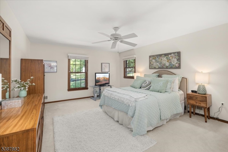 Clinton Twp., New Jersey, 08801, United States, 4 Bedrooms Bedrooms, ,3 BathroomsBathrooms,Residential,For Sale,1988137