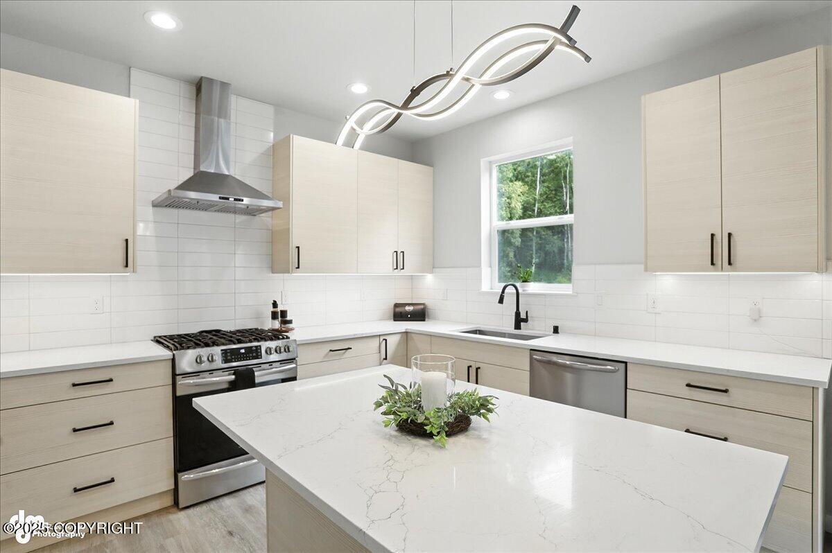 Palmer, Alaska, 99645, United States, 3 Bedrooms Bedrooms, ,3 BathroomsBathrooms,Residential,For Sale,1974146