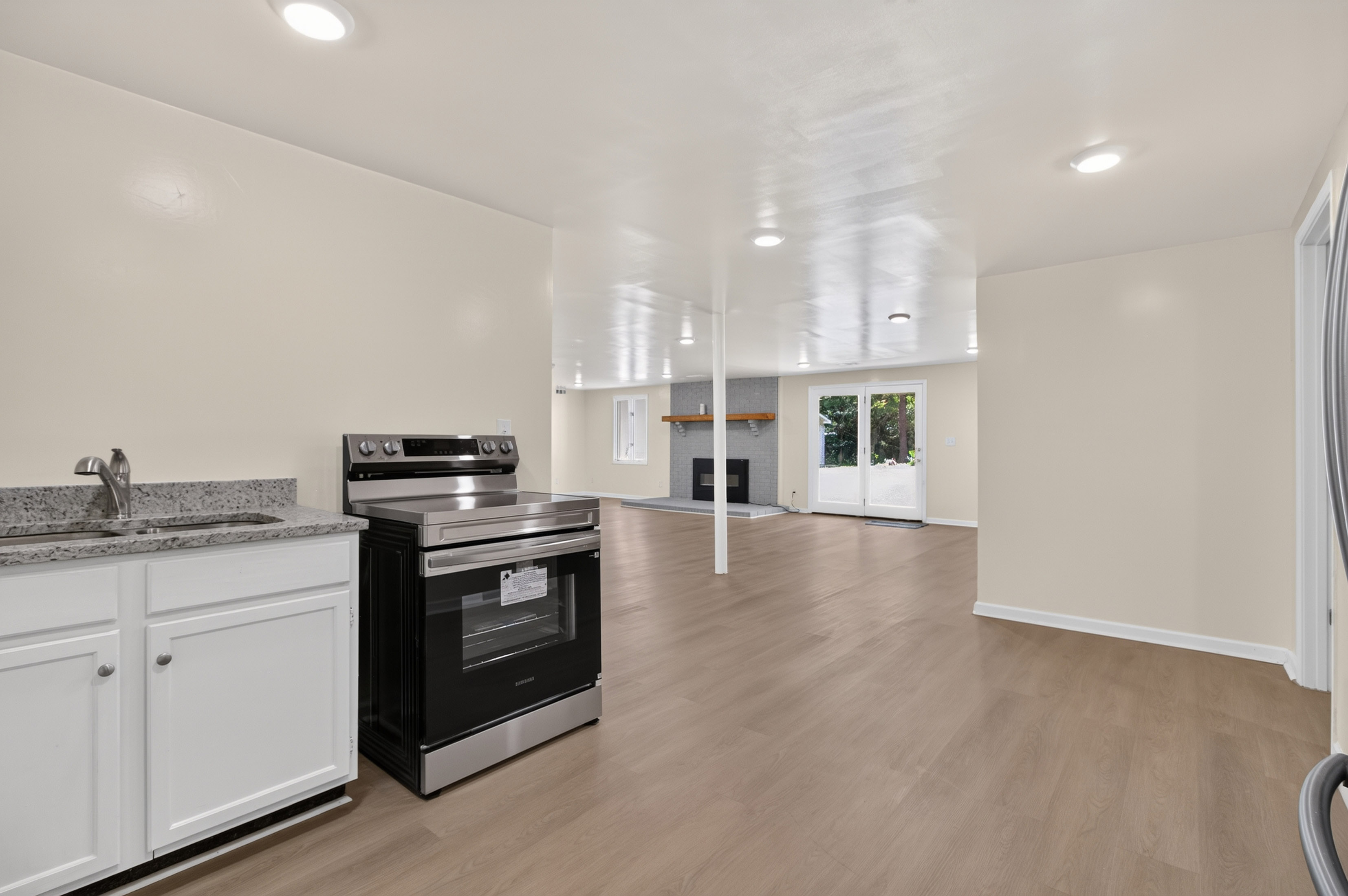  Stunning Fully Renovated Ranch - 物件實景