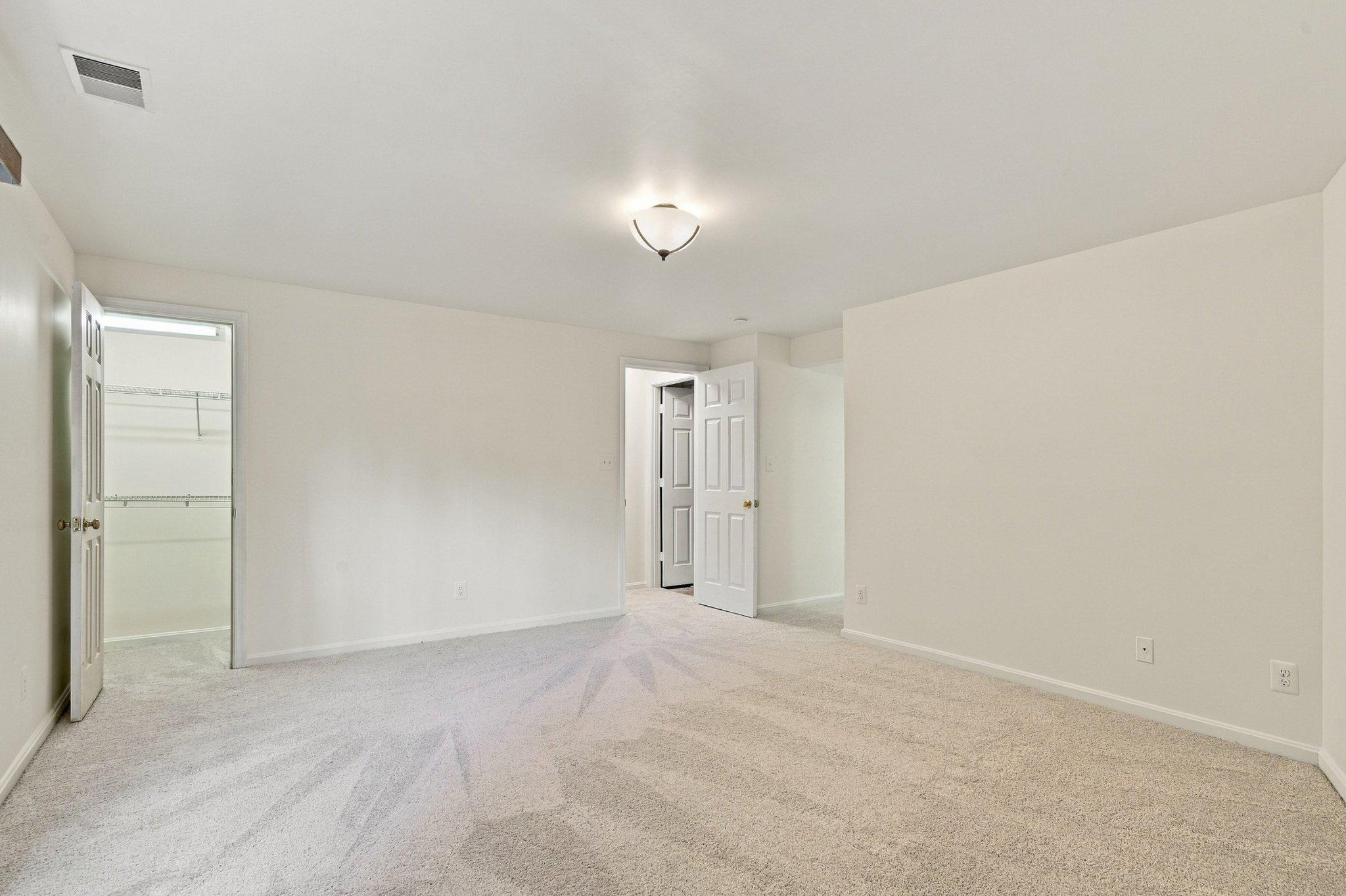  5909 Saint Giles Way, Alexandria, VA, 22315 - 物件實景