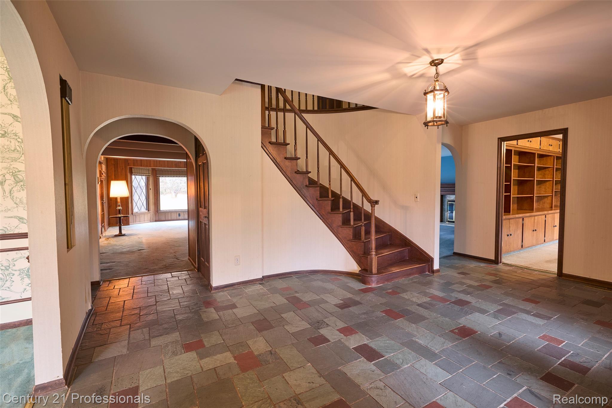 Rochester, Michigan, 48306, United States, 5 Bedrooms Bedrooms, ,6 BathroomsBathrooms,Residential,For Sale,1987117