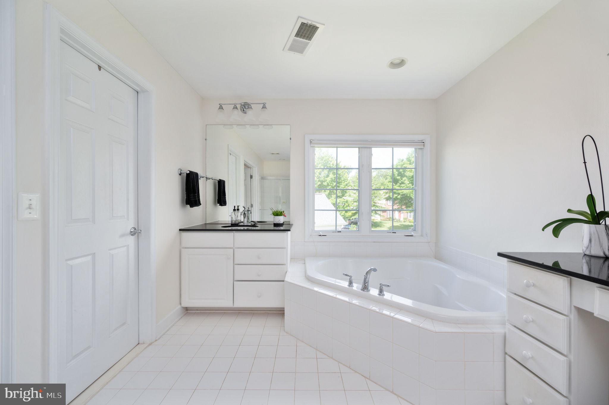 Manassas, Virginia, 20112, United States, 4 Bedrooms Bedrooms, ,4 BathroomsBathrooms,Residential,For Sale,1977976