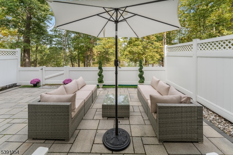 Readington Twp., New Jersey, 08889, United States, 3 Bedrooms Bedrooms, ,3 BathroomsBathrooms,Residential,For Sale,1989352