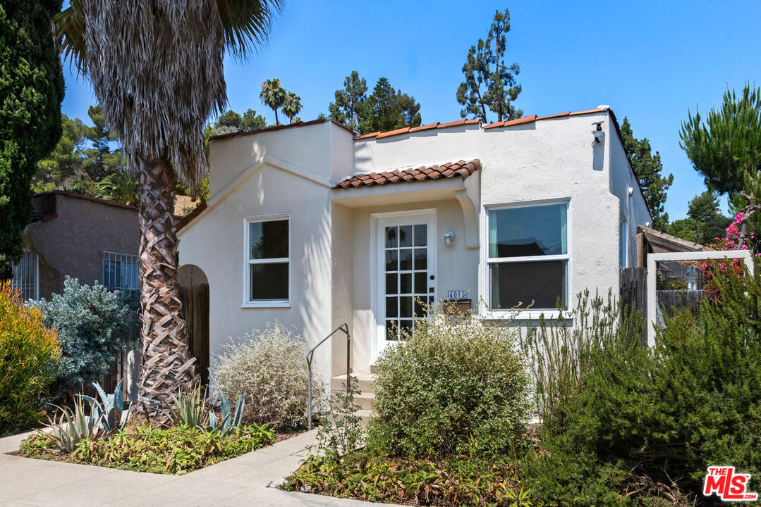 Los Angeles, California, 90065, United States, 1 Bedroom Bedrooms, ,1 BathroomBathrooms,Residential,For Sale,1913334