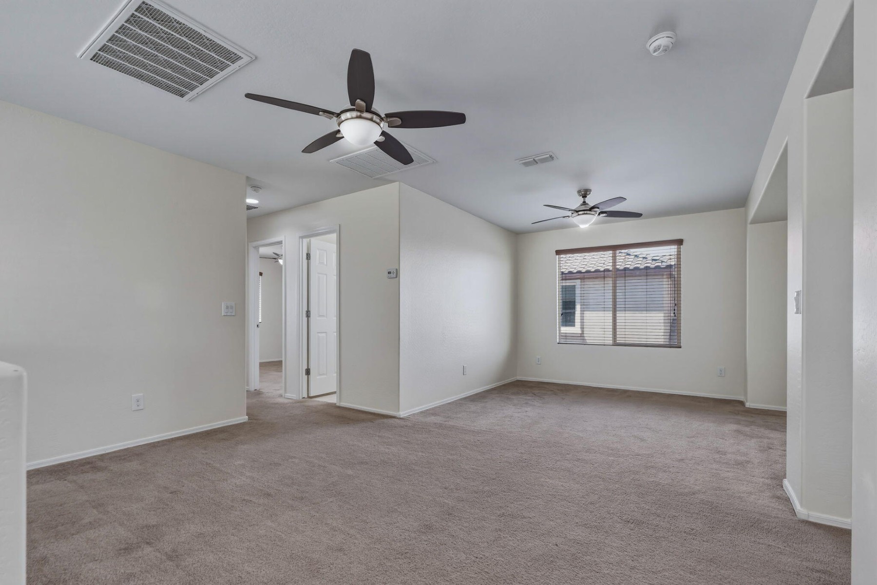 17543 W Buckhorn Trail  Surprise, AZ - 物件實景