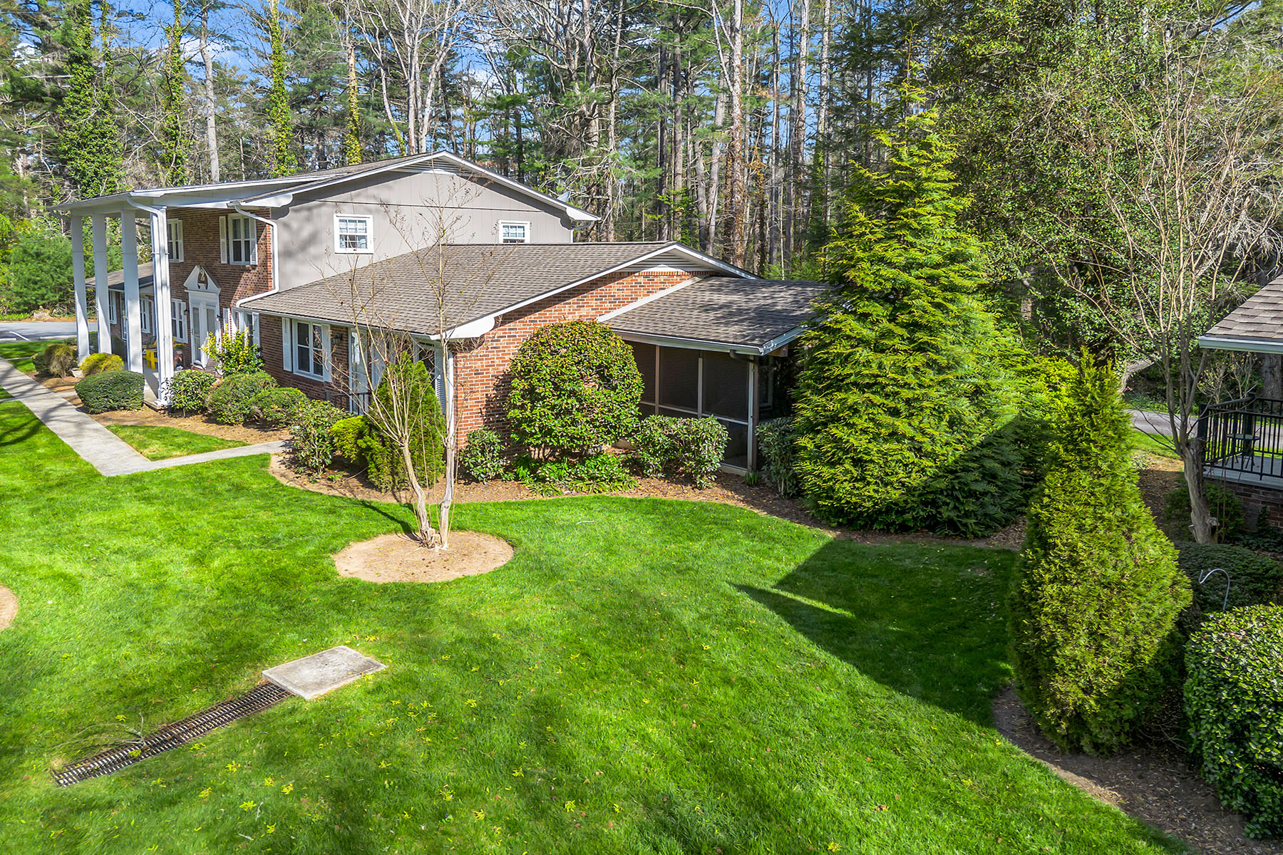  FLAT ROCK - 物件實景