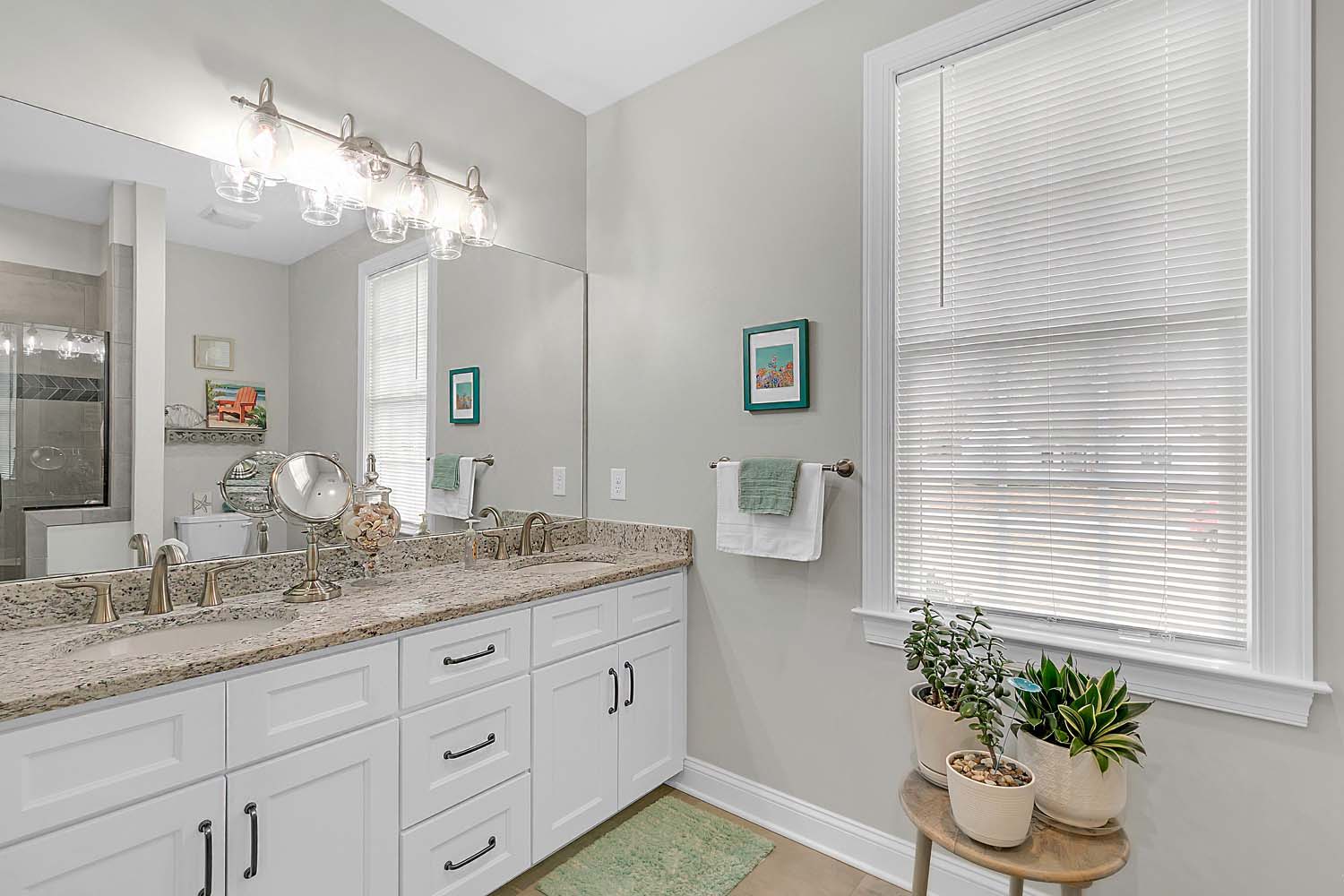 Gloucester, Virginia, 23061-3871, United States, 3 Bedrooms Bedrooms, ,3 BathroomsBathrooms,Residential,For Sale,1989895