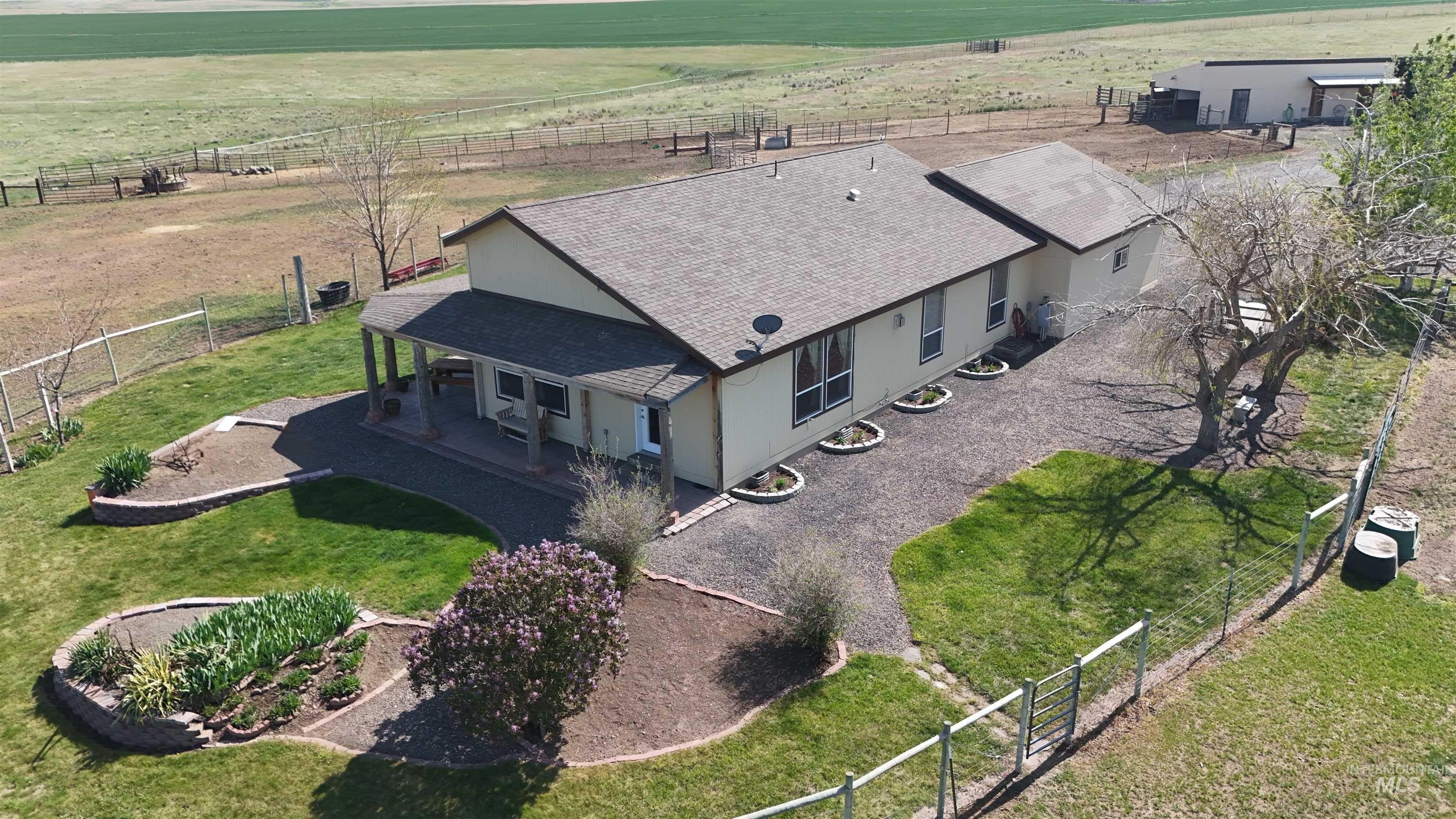 Asotin, Washington, 99402, United States, 3 Bedrooms Bedrooms, ,2 BathroomsBathrooms,Residential,For Sale,1942526