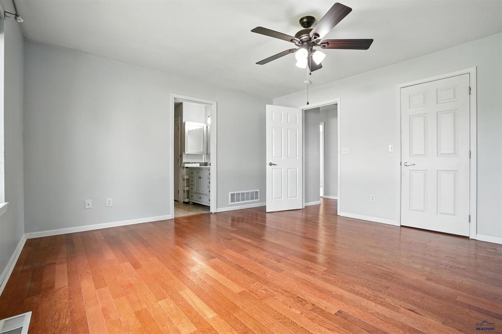 Rapid City, South Dakota, 57702, United States, 5 Bedrooms Bedrooms, ,3 BathroomsBathrooms,Residential,For Sale,1980824