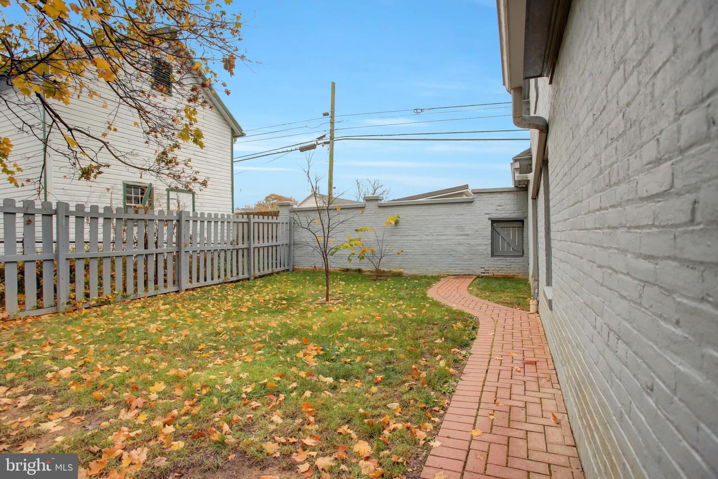 144 W Main Street, Waynesboro, Pennsylvania, 17268, United States, 7 Bedrooms Bedrooms, ,4 BathroomsBathrooms,Residential,For Sale,144 W Main Street,1662574