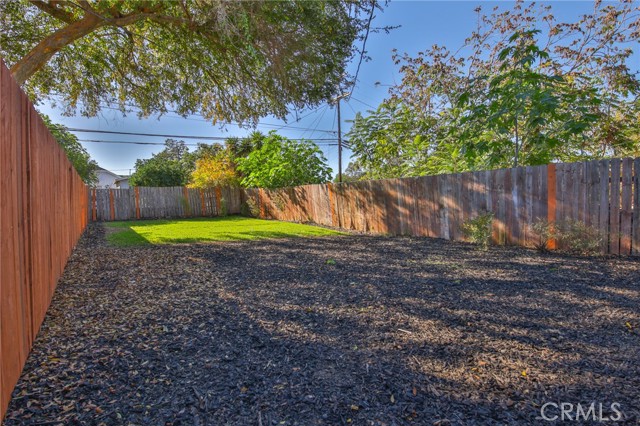 Los Angeles, California, 90059, United States, 2 Bedrooms Bedrooms, ,1 BathroomBathrooms,Residential,For Sale,2008136