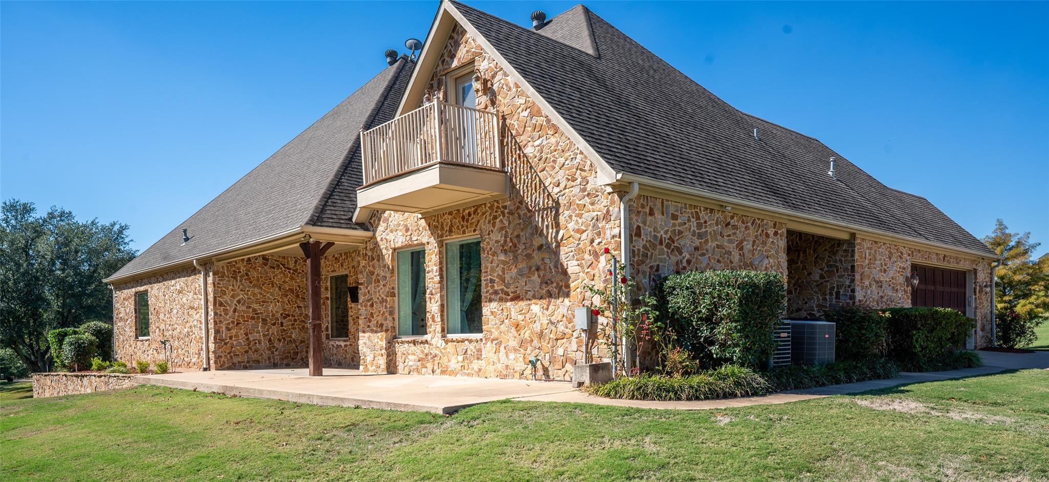 Paris, Texas, 75462, United States, 4 Bedrooms Bedrooms, ,4 BathroomsBathrooms,Residential,For Sale,1979058