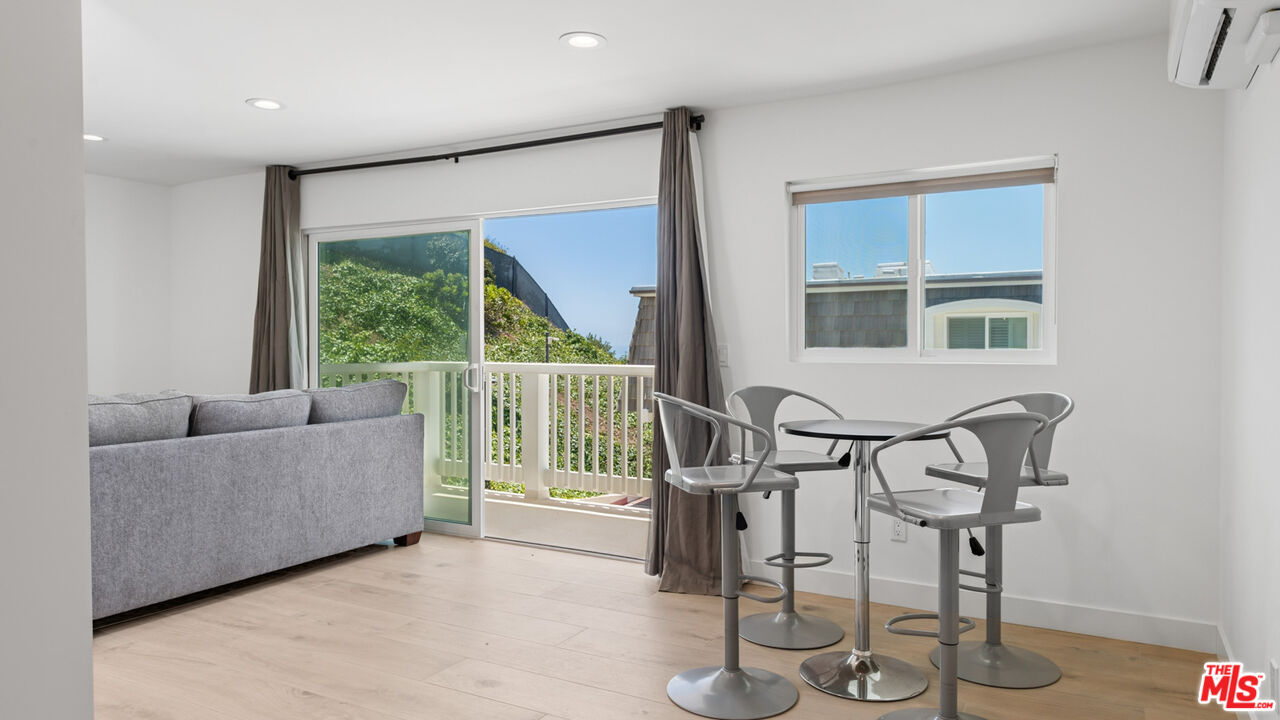 Malibu, California, 90265, United States, 2 Bedrooms Bedrooms, ,2 BathroomsBathrooms,Residential,For Sale,1896546