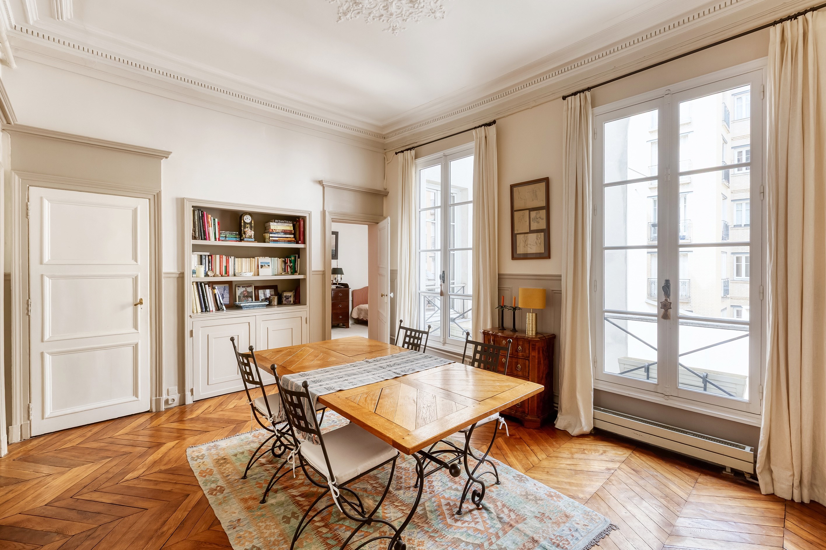  Family Apartment for Sale – Luxembourg Gardens - 物件實景