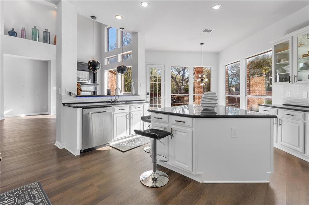 Rowlett, Texas, 75089, United States, 4 Bedrooms Bedrooms, ,4 BathroomsBathrooms,Residential,For Sale,2006168