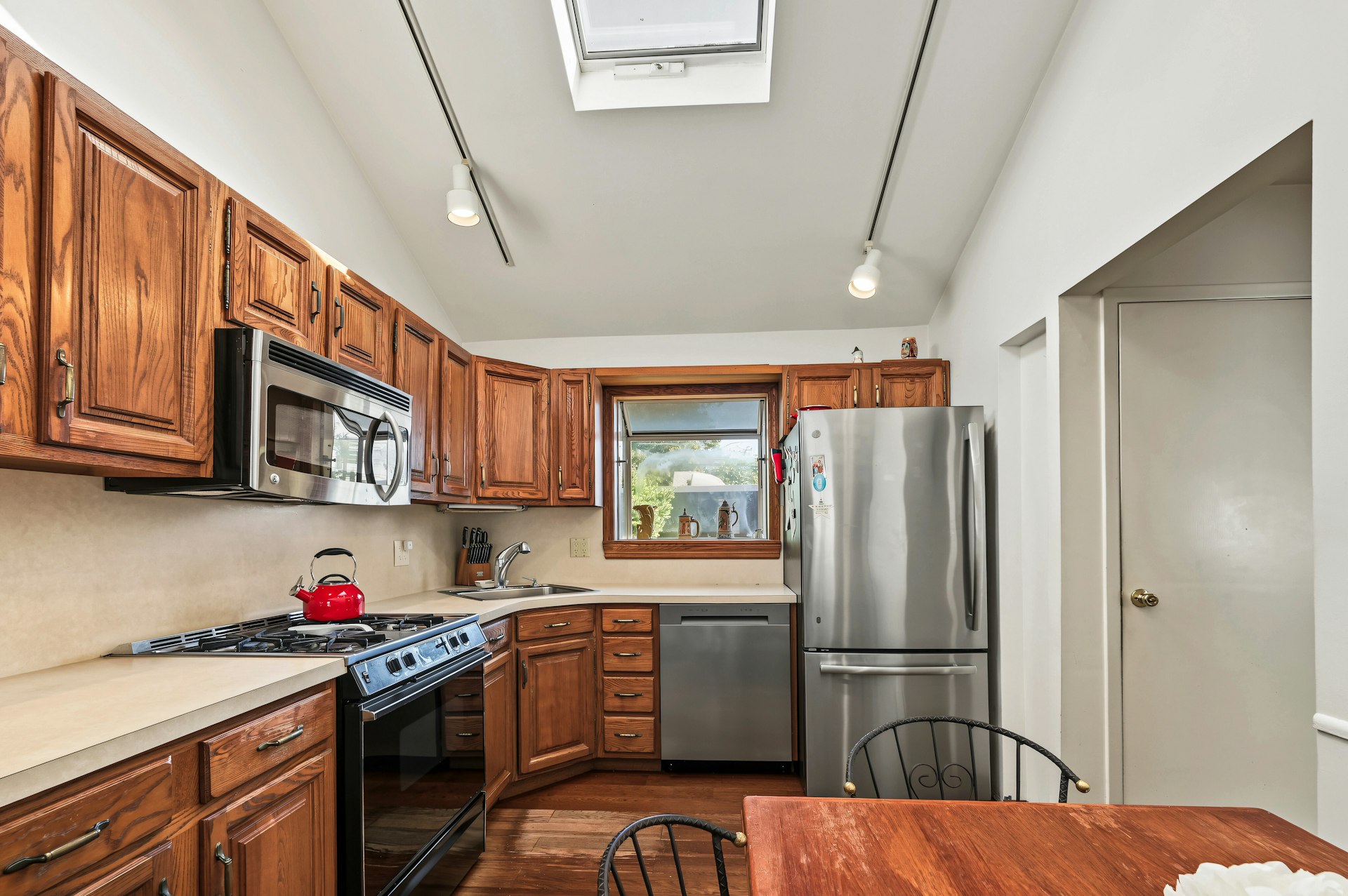  112 North Street, Locust Valley, NY 11560 - 物件實景