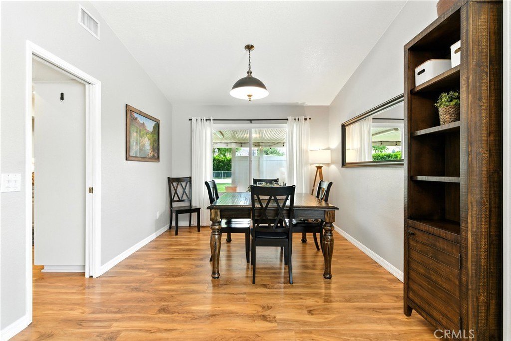 Jurupa Valley, California, 92509, United States, 4 Bedrooms Bedrooms, ,2 BathroomsBathrooms,Residential,For Sale,1873402