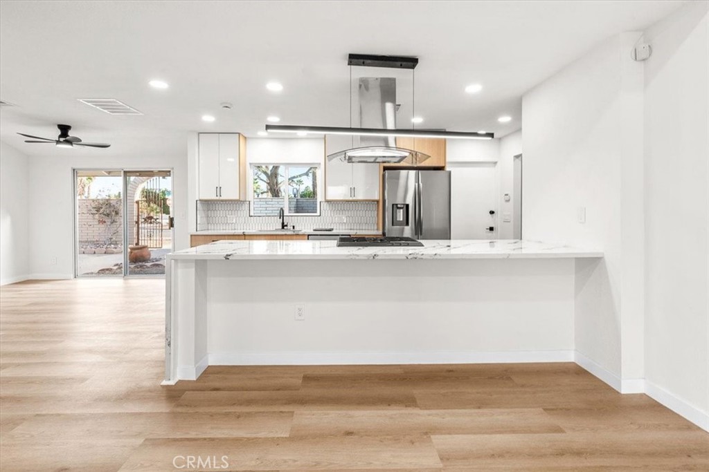 Palm Springs, California, 92262, United States, 3 Bedrooms Bedrooms, ,2 BathroomsBathrooms,Residential,For Sale,1885762
