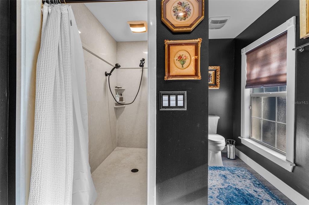 Howey In The Hills, Florida, 34737, United States, 3 Bedrooms Bedrooms, ,3 BathroomsBathrooms,Residential,For Sale,1975502