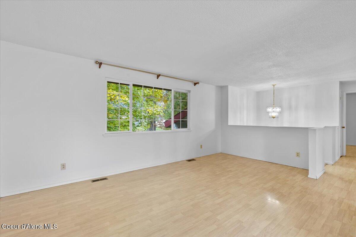 Hayden, Idaho, 83835, United States, 4 Bedrooms Bedrooms, ,Residential,For Sale,1989335