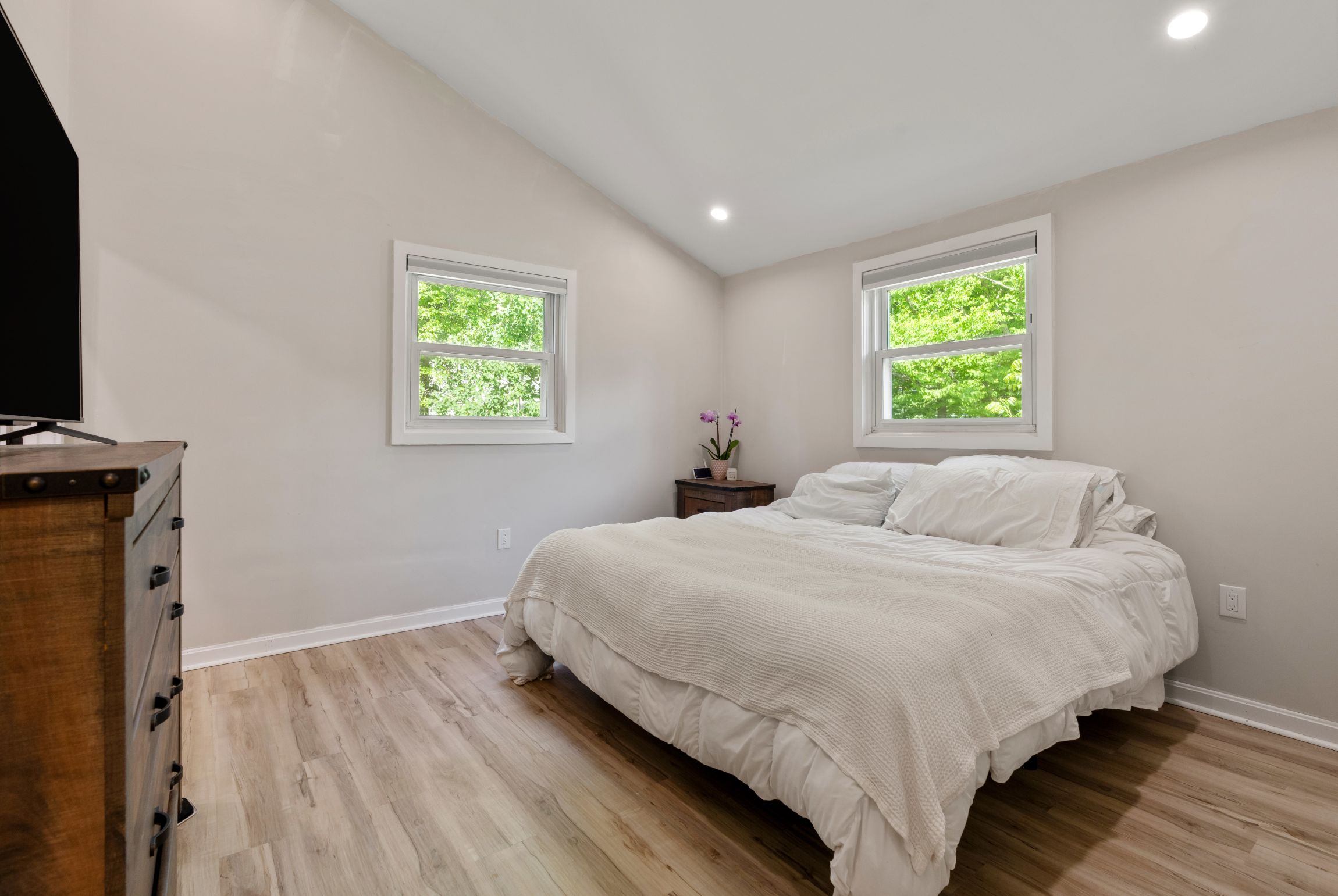  987 Pleasant Street, Framingham, MA, 01701 - 物件實景