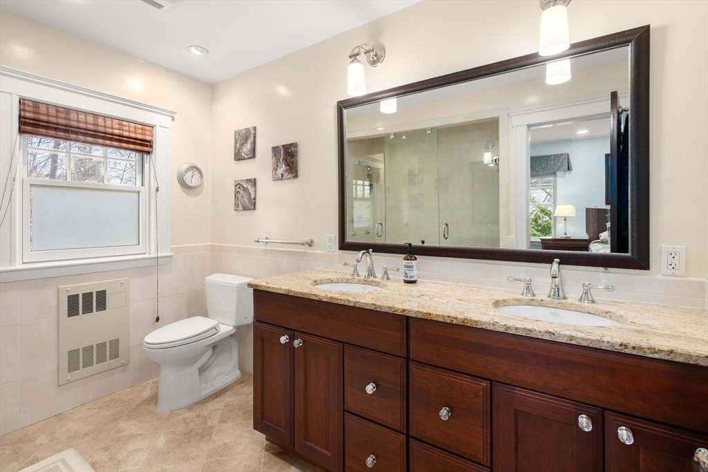Milton, Massachusetts, 02186, United States, 3 Bedrooms Bedrooms, ,3 BathroomsBathrooms,Residential,For Sale,1941050