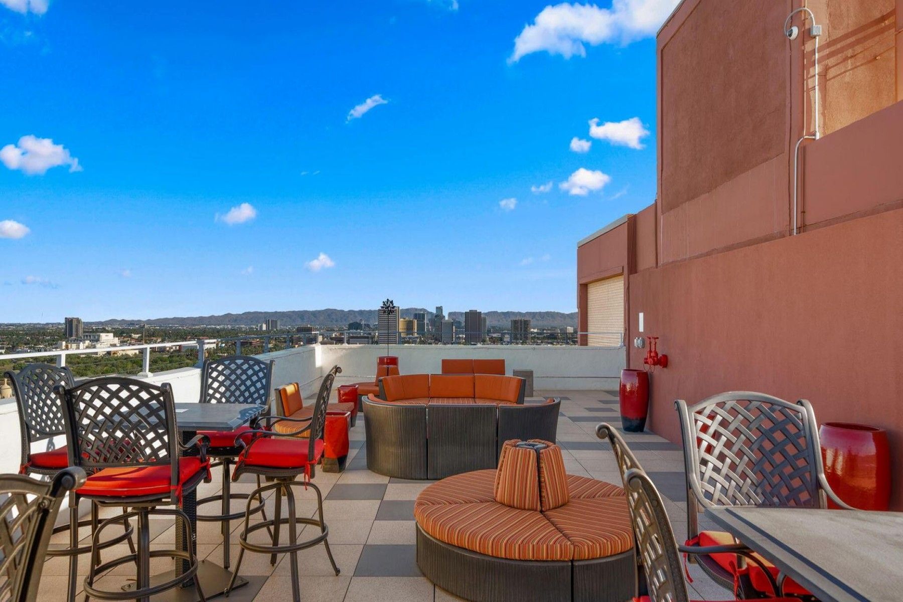  4750 N Central Avenue  Phoenix, AZ - 物件實景