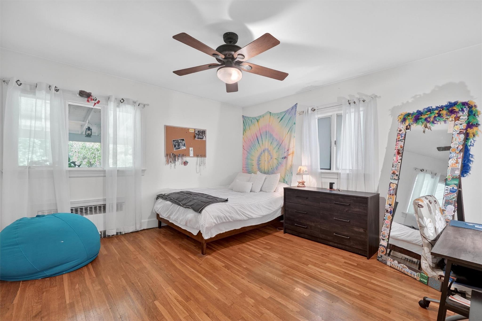 Airmont, New York, 10901, United States, 5 Bedrooms Bedrooms, ,3 BathroomsBathrooms,Residential,For Sale,1868827