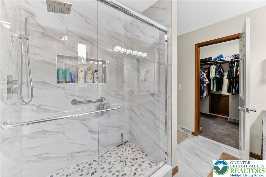 North Whitehall Twp, Pennsylvania, 18069, United States, 4 Bedrooms Bedrooms, ,3 BathroomsBathrooms,Residential,For Sale,1987552