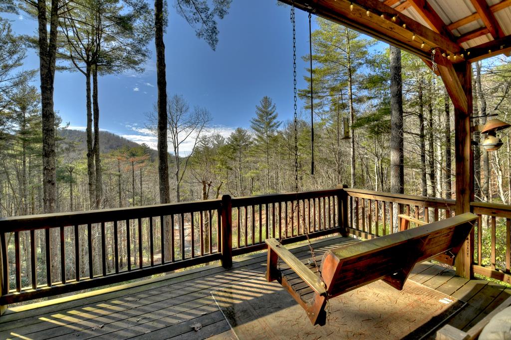 Blue Ridge, Georgia, 30513, United States, 5 Bedrooms Bedrooms, ,3 BathroomsBathrooms,Residential,For Sale,1858988