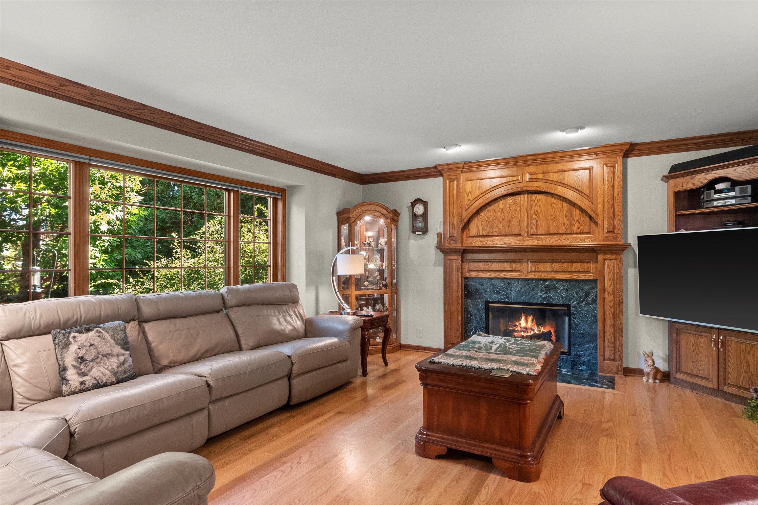 Caledonia, Wisconsin, 53402, United States, 3 Bedrooms Bedrooms, ,3 BathroomsBathrooms,Residential,For Sale,1987324