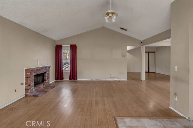 Canyon Country, California, 91387, United States, 2 Bedrooms Bedrooms, ,2 BathroomsBathrooms,Residential,For Sale,1979906