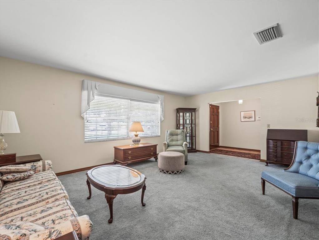 Tampa, Florida, 33618, United States, 4 Bedrooms Bedrooms, ,2 BathroomsBathrooms,Residential,For Sale,1917104